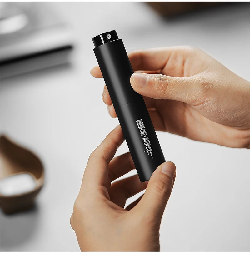 MHW-3BOMBER Coffee Scale Rechargeable Food Kitchen Scale 0.3g Precise Wooden Digital Bean Scale with Spray Bottle Barista Tool